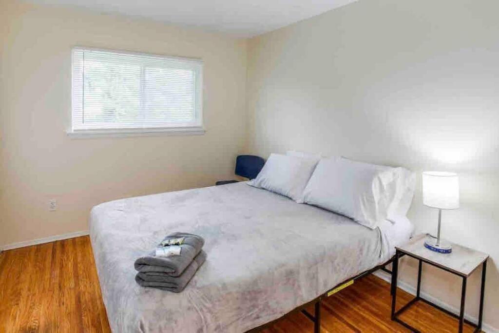 Amazing Ranch Mins Away From Airprt/Rit/Dwtn/Uofr Apartment Rochester Ngoại thất bức ảnh