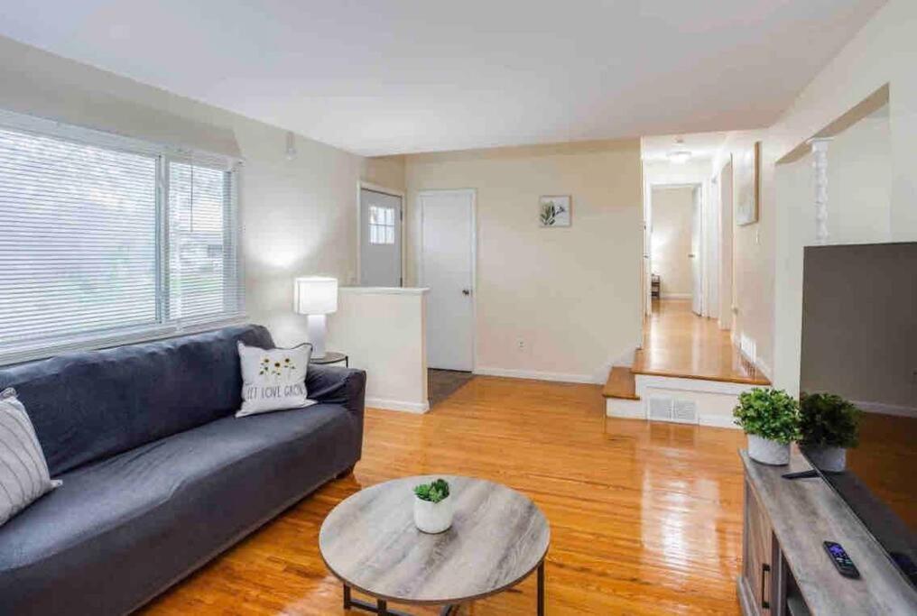Amazing Ranch Mins Away From Airprt/Rit/Dwtn/Uofr Apartment Rochester Ngoại thất bức ảnh