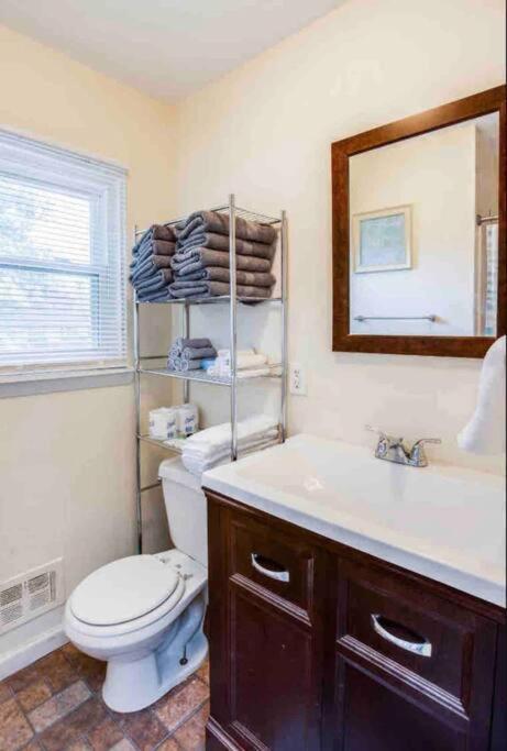 Amazing Ranch Mins Away From Airprt/Rit/Dwtn/Uofr Apartment Rochester Ngoại thất bức ảnh